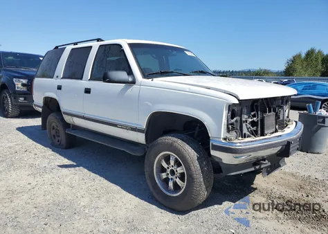 1995 GMC Yukon z USA, uszkodzony, nr VIN 1GKEK13K8SJ771116